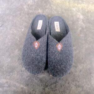 TAOS Women’s Slip On Wool Comfort Clogs